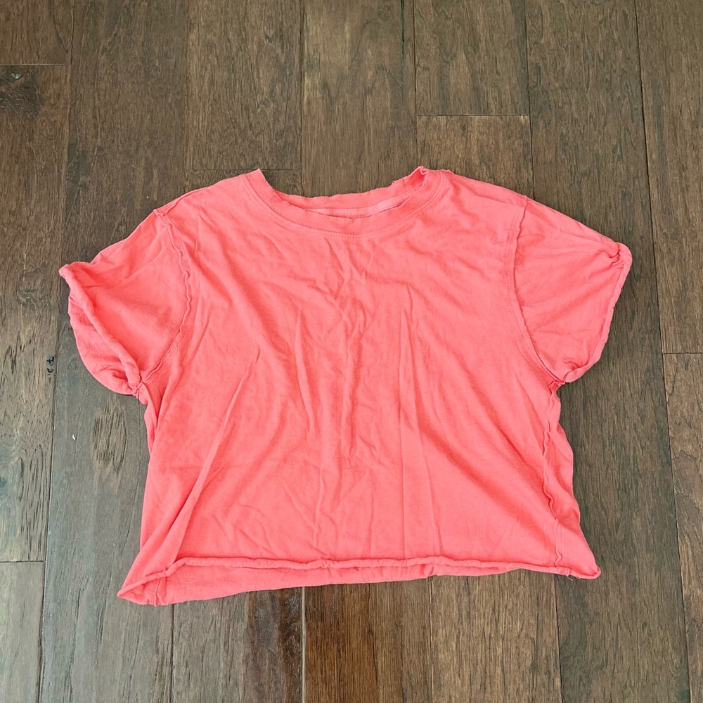 ❤️4 for $28 coral free people cropped tee